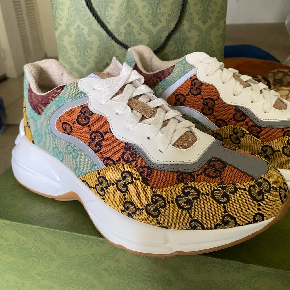 Gucci sneakers